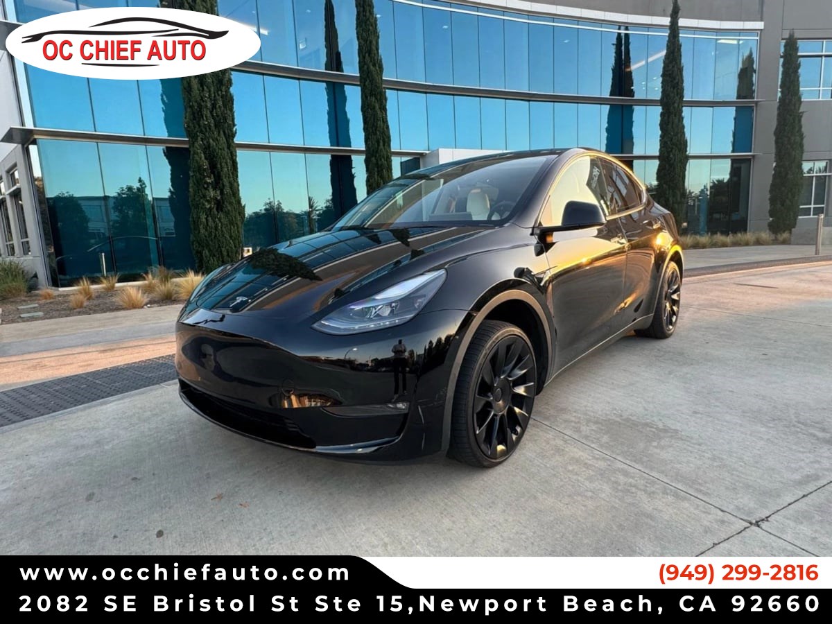 2023 Tesla Model Y Long Range's photo