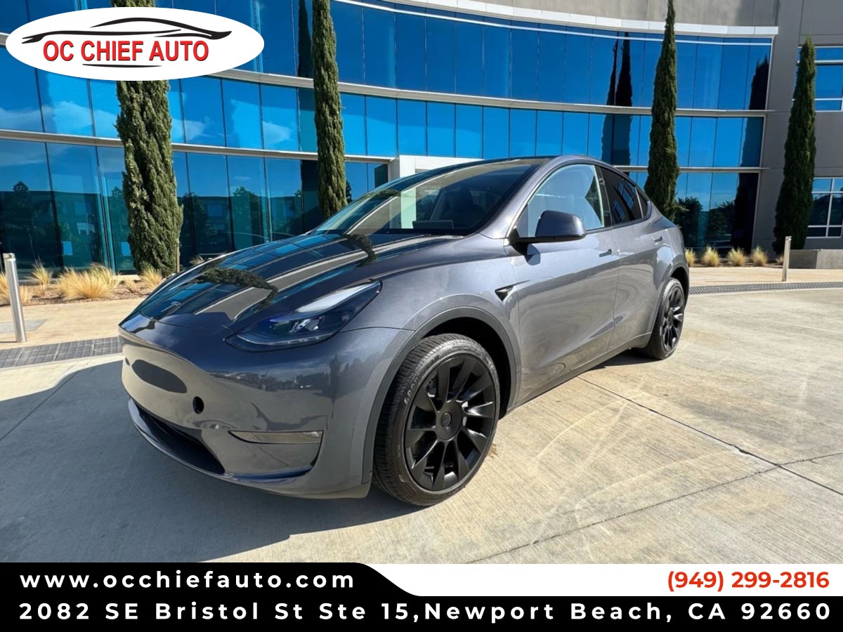 2023 Tesla Model Y Long Range's photo