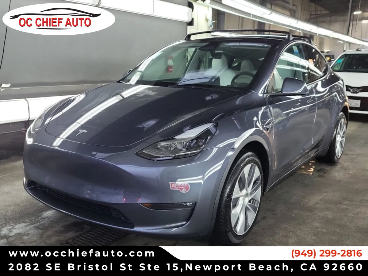 2023 Tesla Model Y Long Range's photo