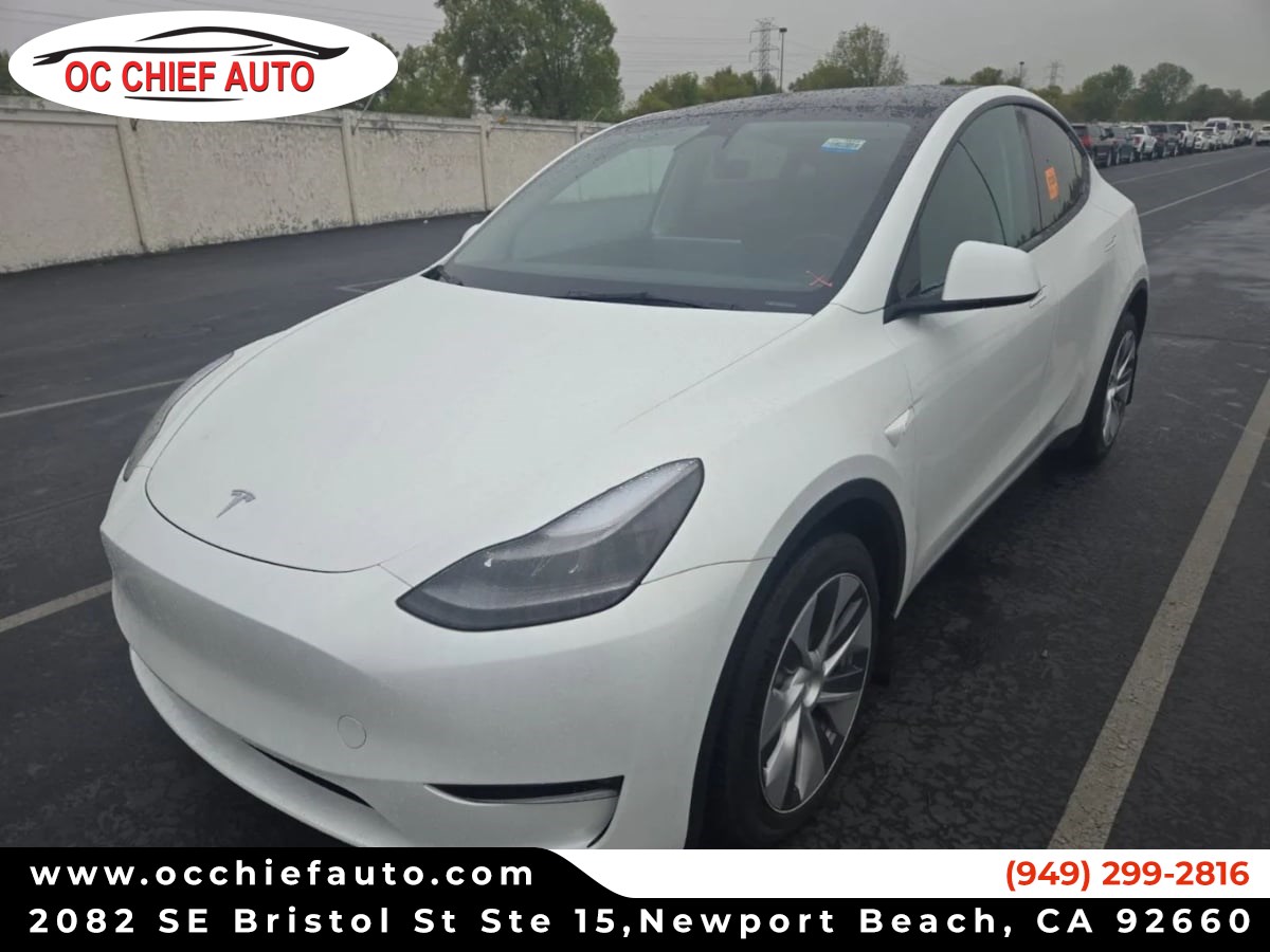 2023 Tesla Model Y Long Range's photo