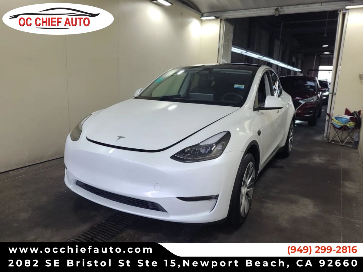 2023 Tesla Model Y Long Range's photo