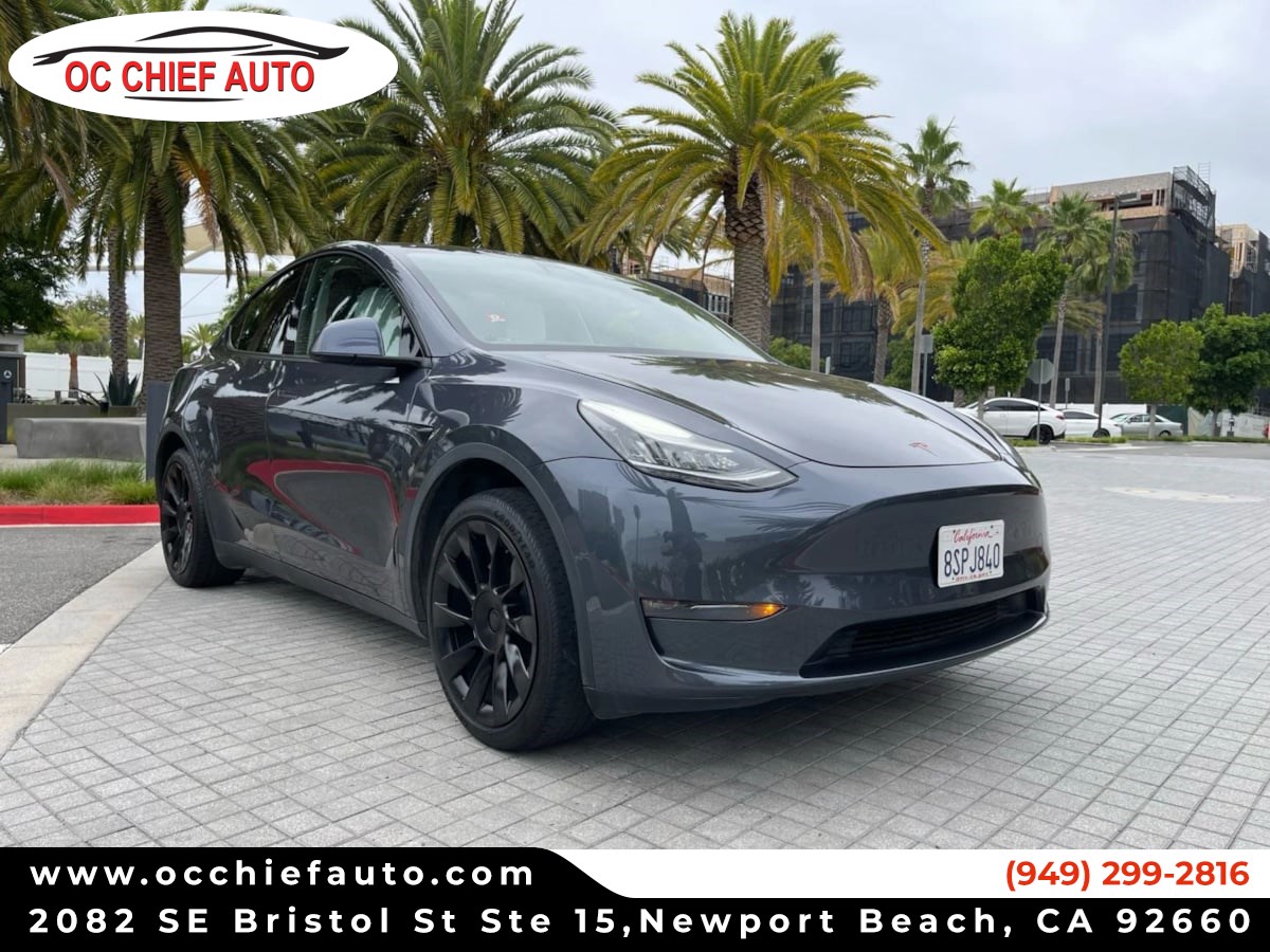 2023 Tesla Model Y Long Range's photo
