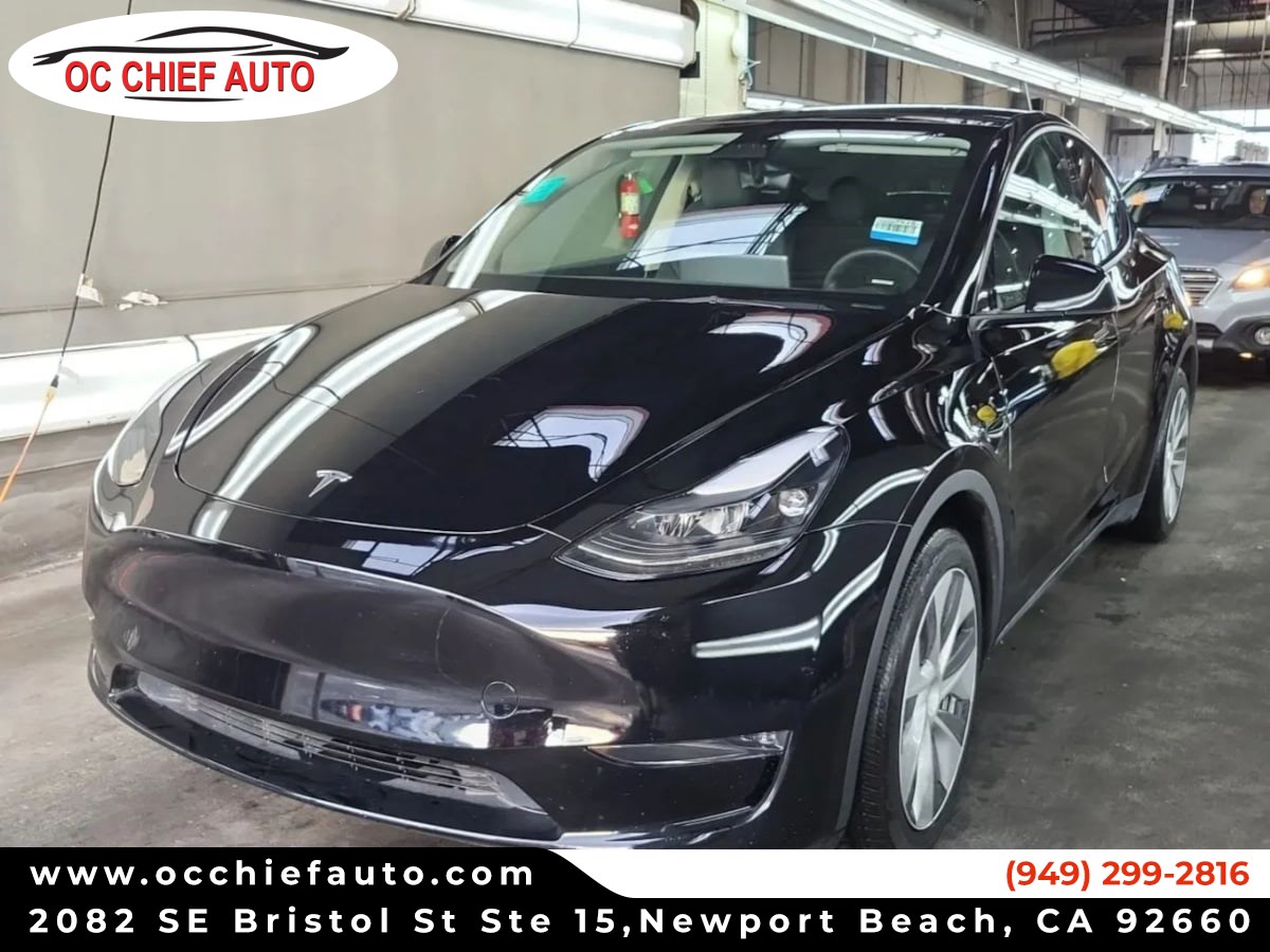 2023 Tesla Model Y Long Range's photo