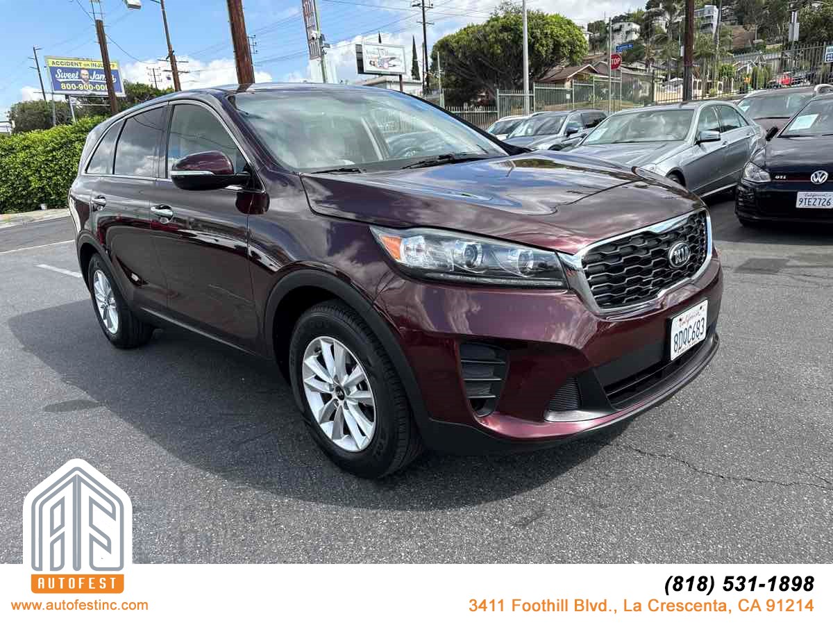 2019 Kia Sorento LX's photo
