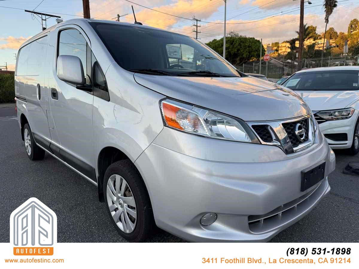 2020 Nissan NV200 SV's photo