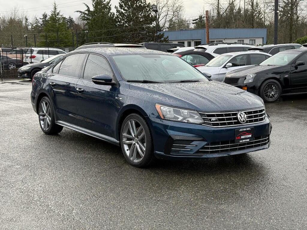 2018 Volkswagen Passat R-Line's photo