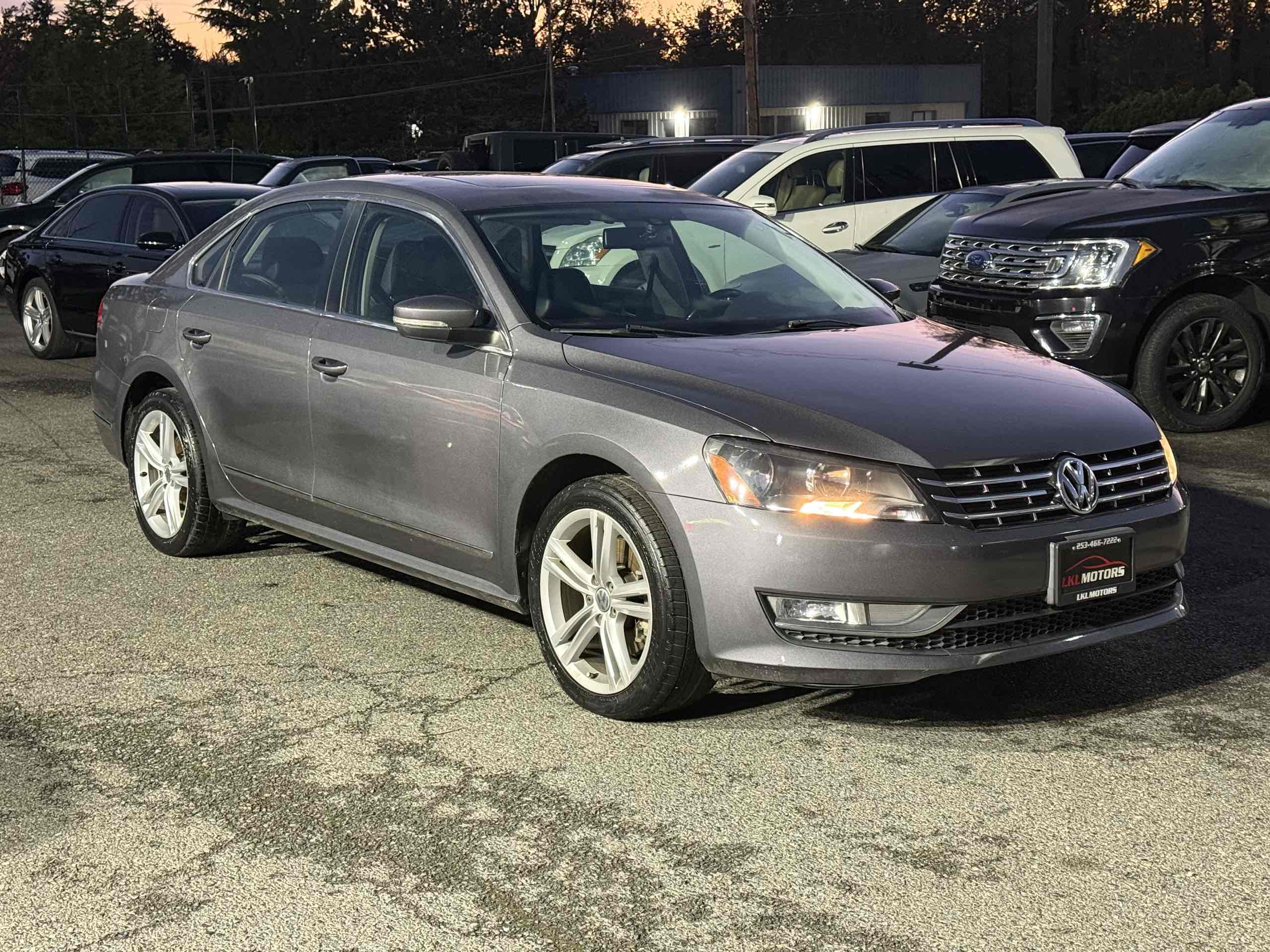2014 Volkswagen Passat SEL Premium