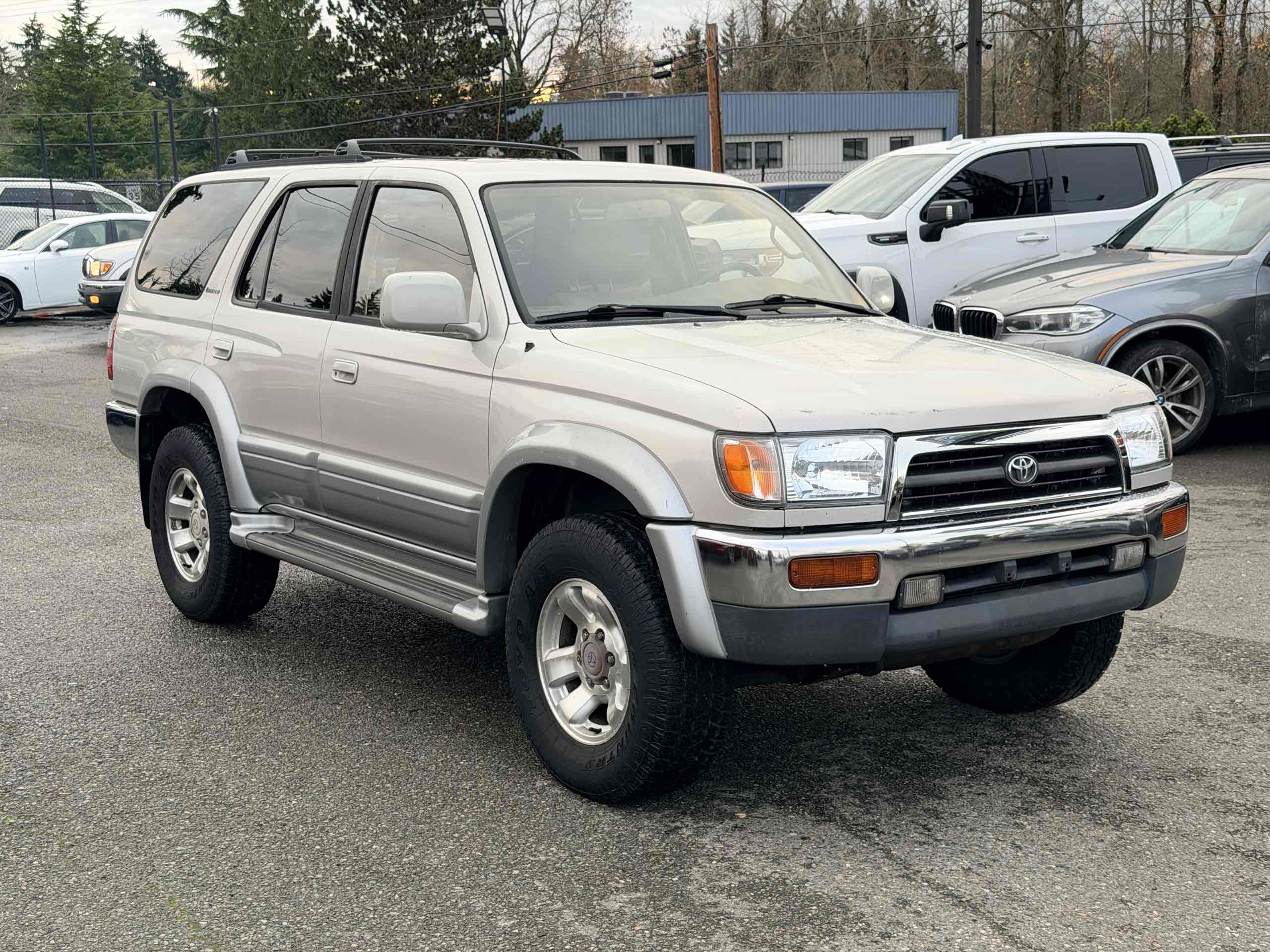 1997 Toyota 4Runner V6 LIMITED's photo
