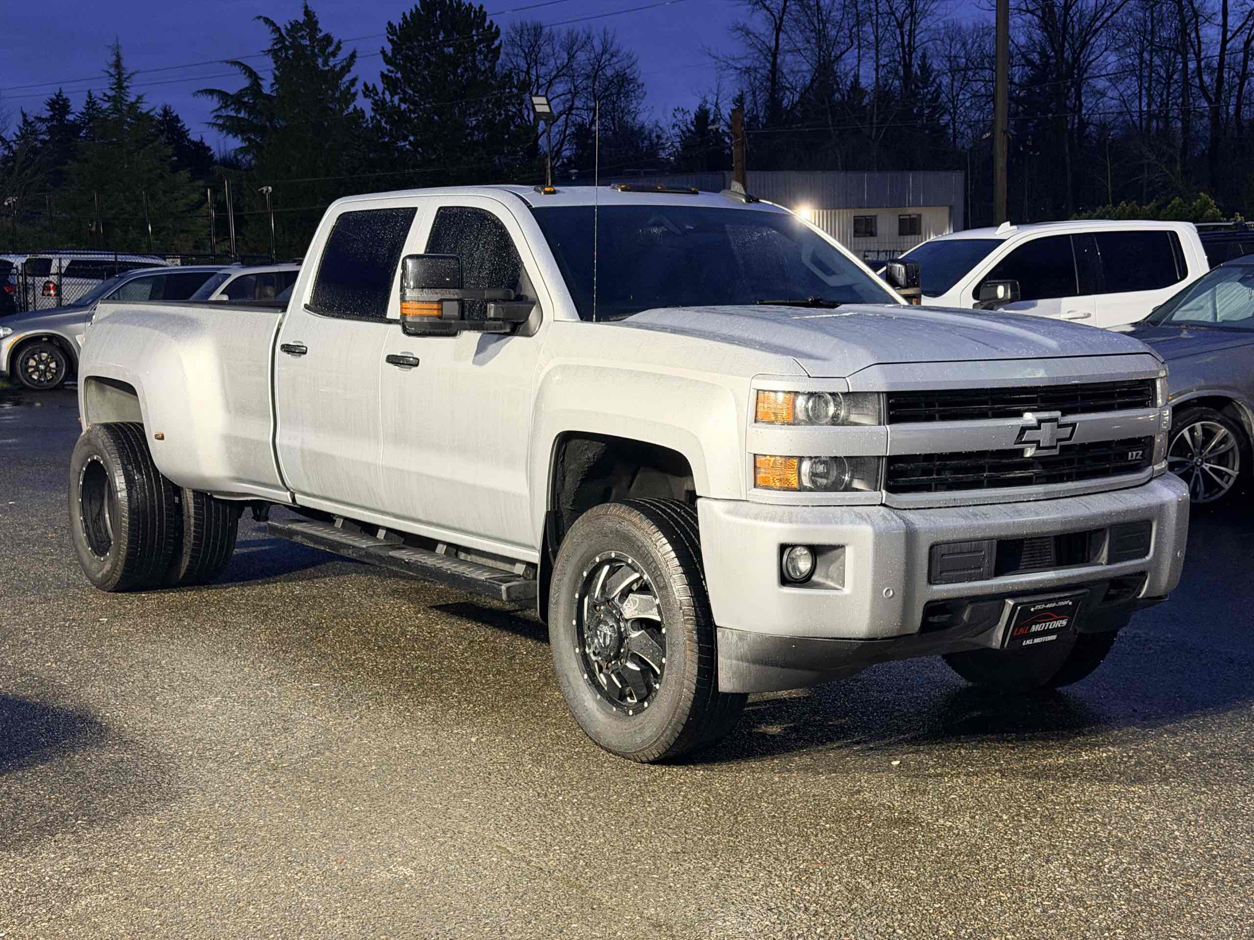2015 Chevrolet Silverado 3500HD LTZ's photo
