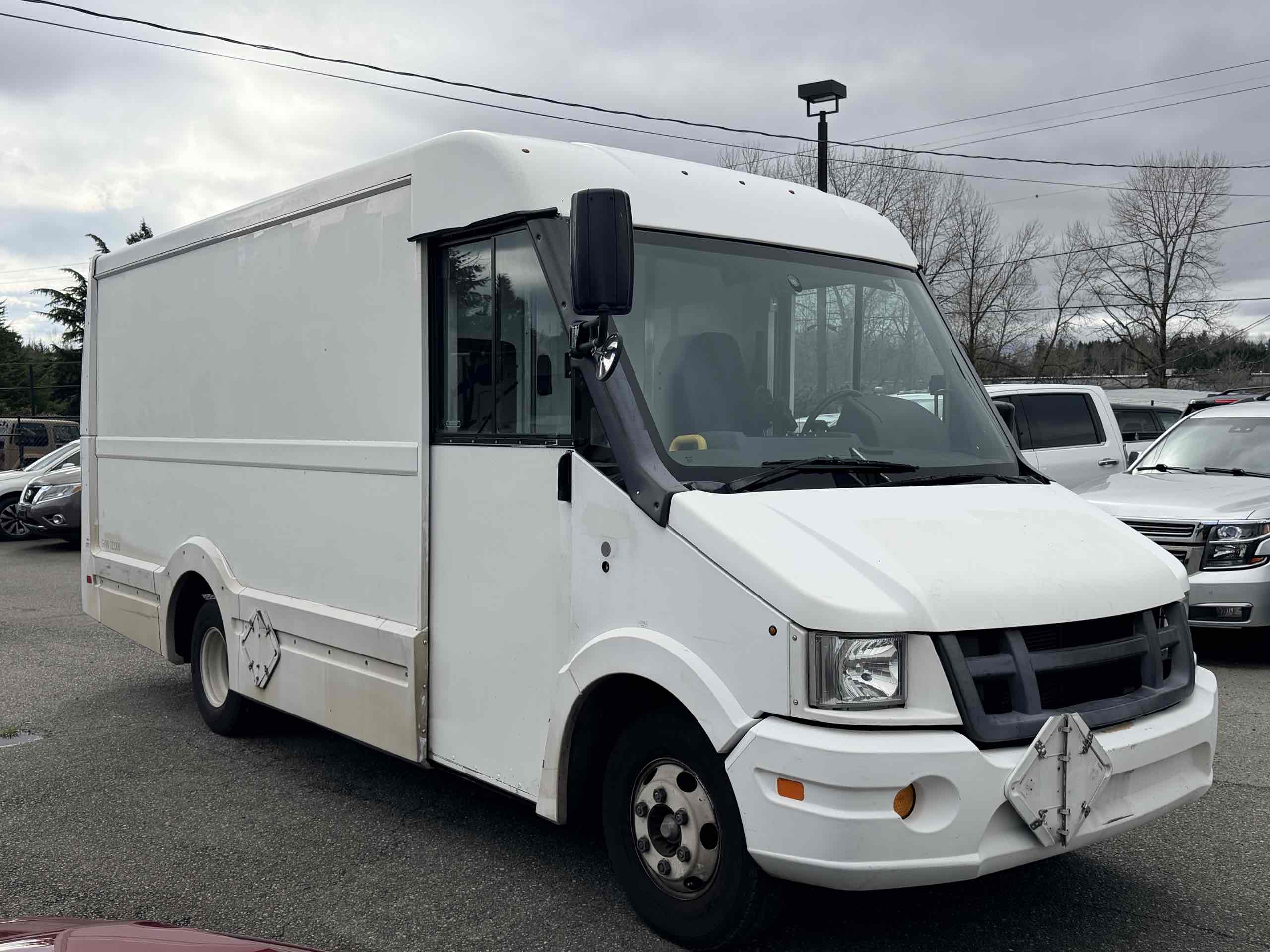 2014 Isuzu NPR's photo