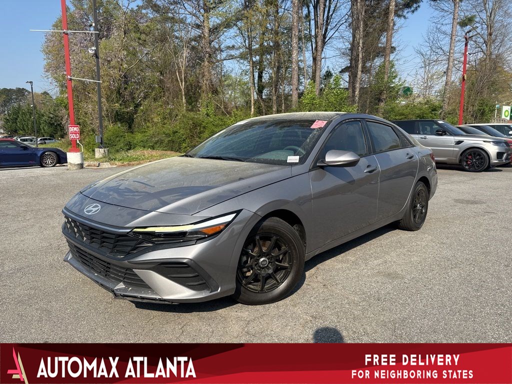 2024 Hyundai Elantra SE