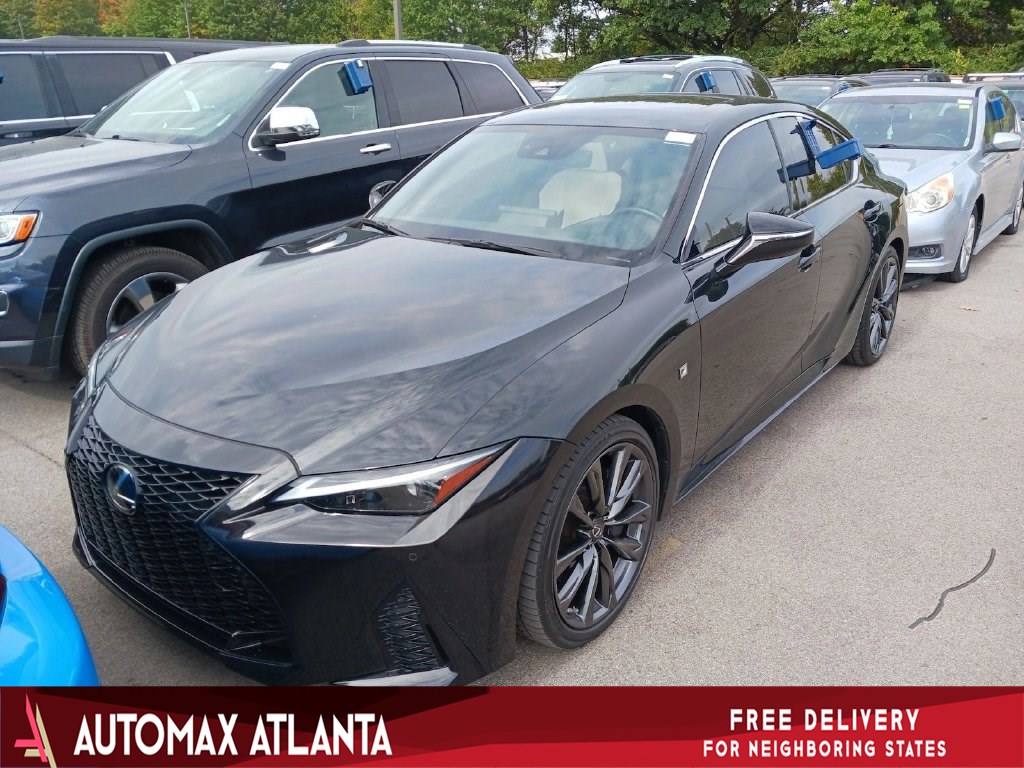2022 Lexus IS