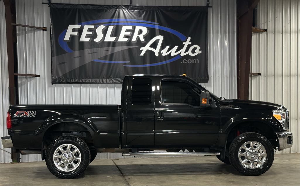 2015 Ford F-350 Super Duty Lariat's photo