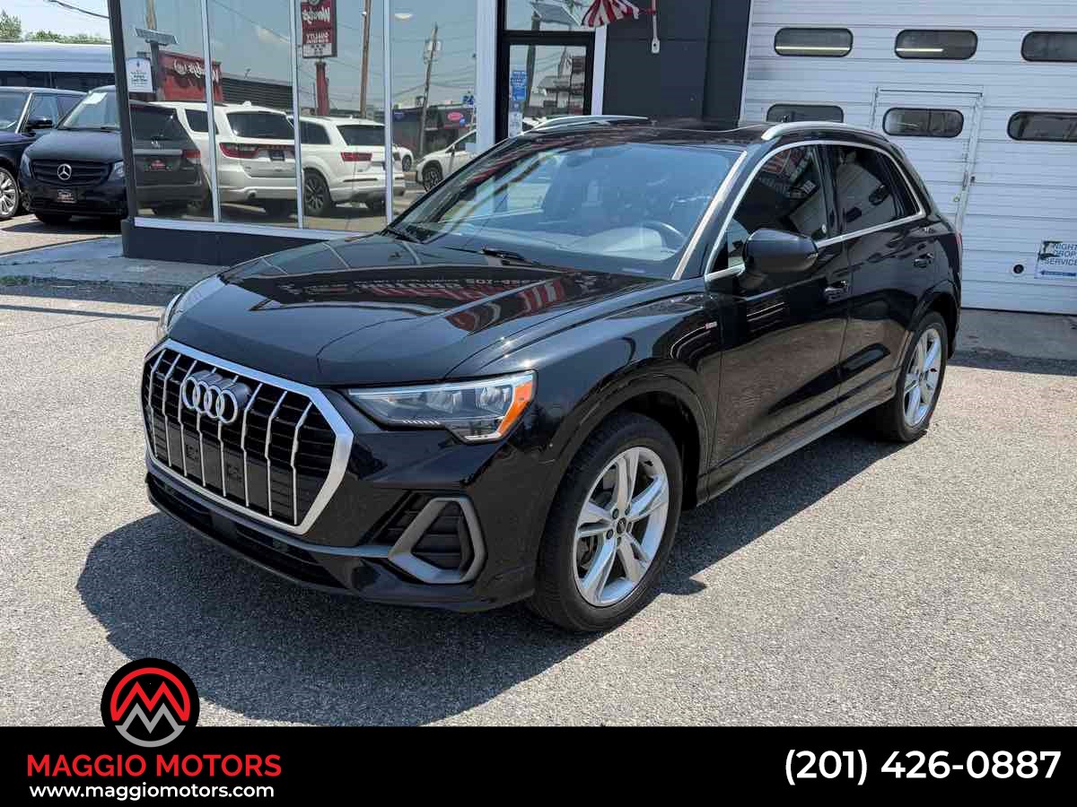 2021 Audi Q3 45 TFSI S Line Premium quattro's photo