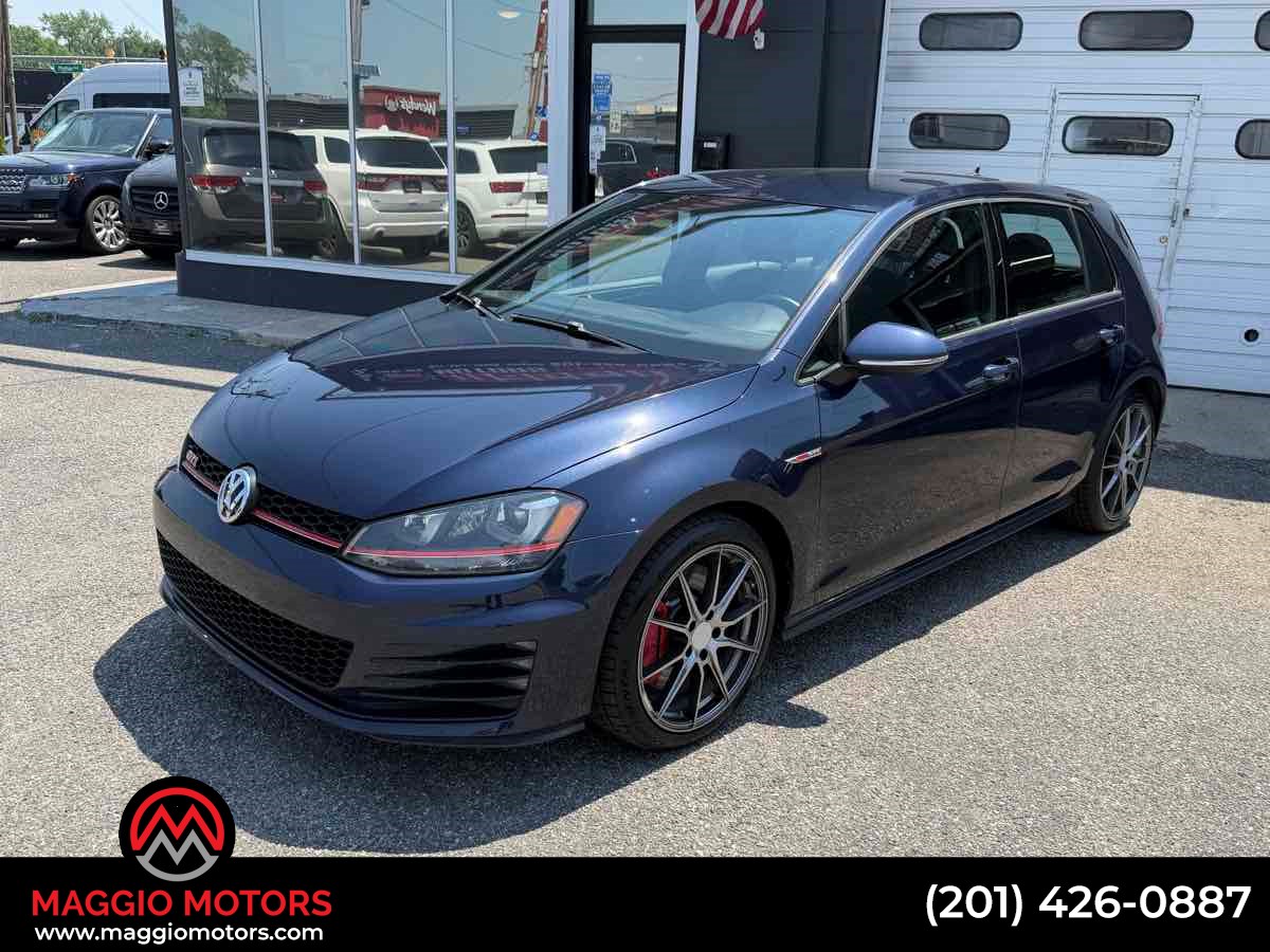 2015 Volkswagen Golf GTI's photo