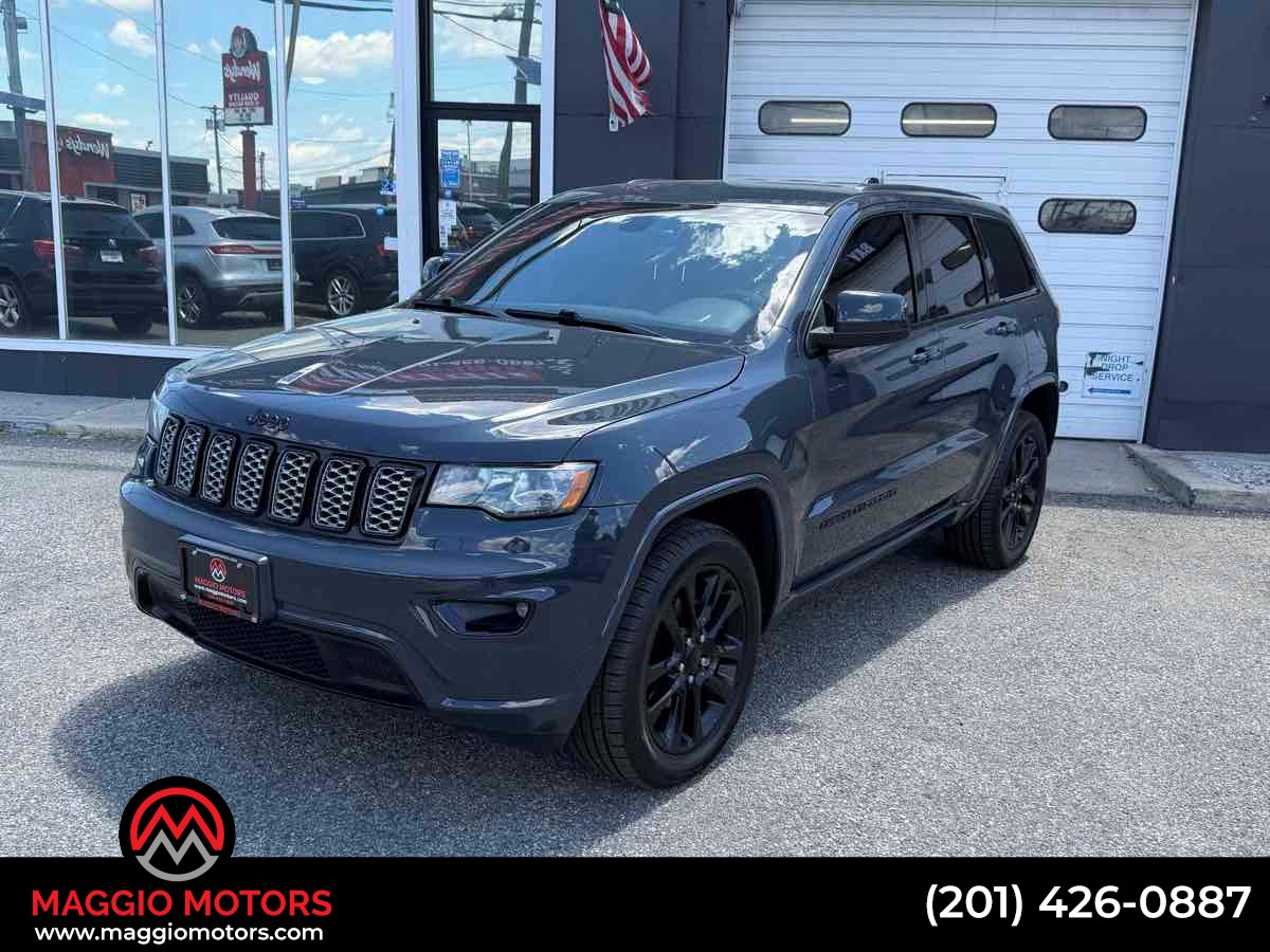 2018 Jeep Grand Cherokee Altitude 4WD's photo