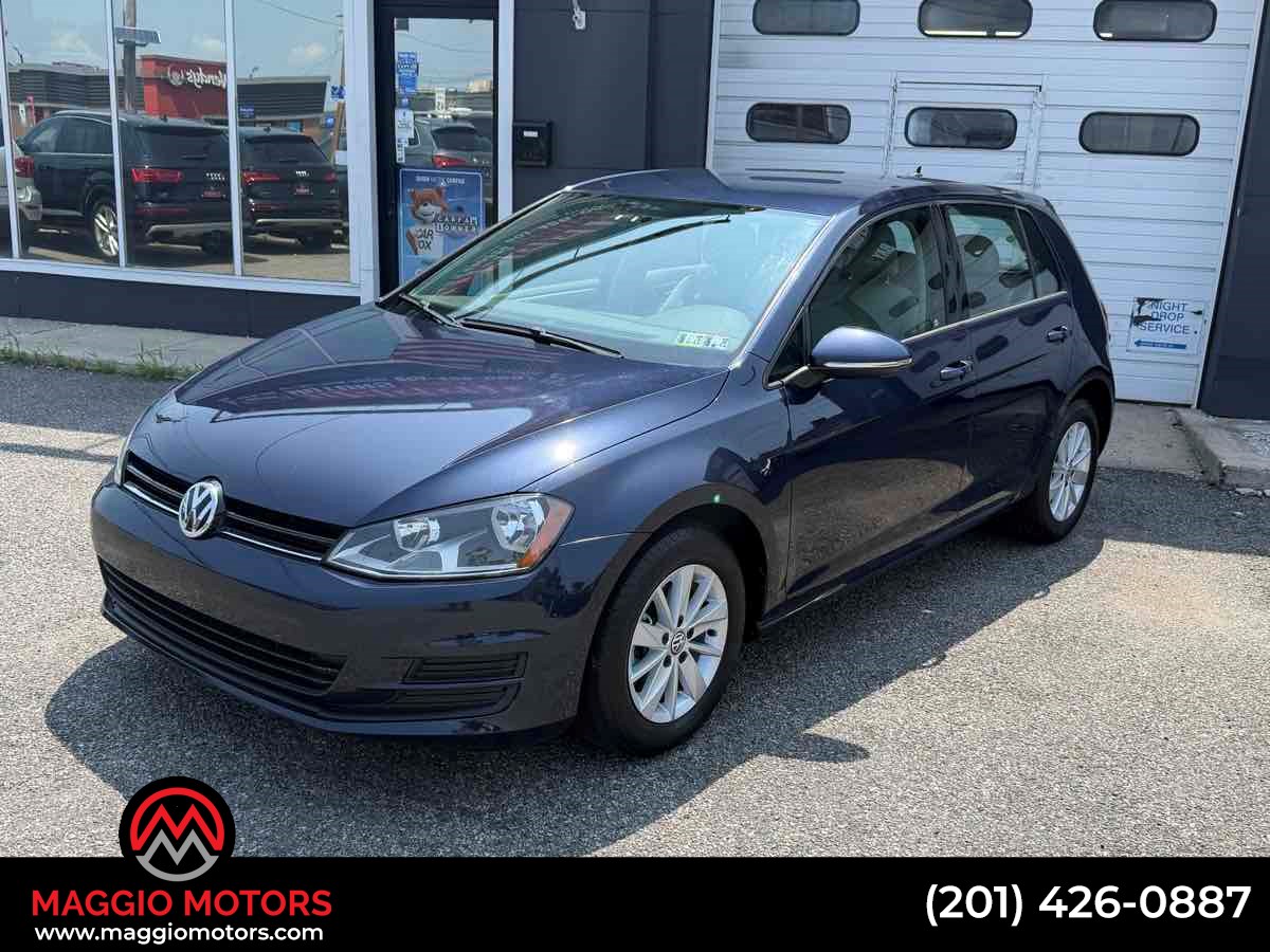 2017 Volkswagen Golf TSI S 4-Door Auto's photo