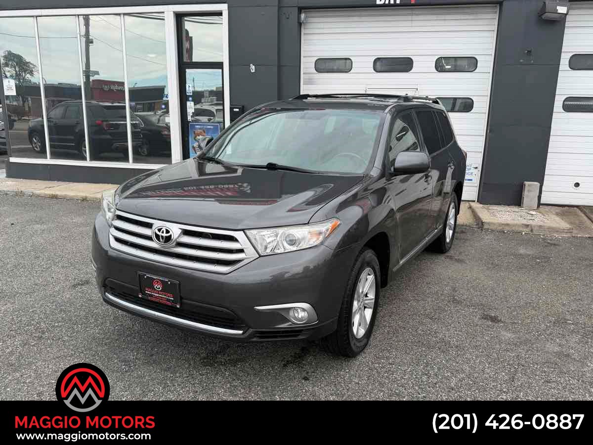 2011 Toyota Highlander SE
