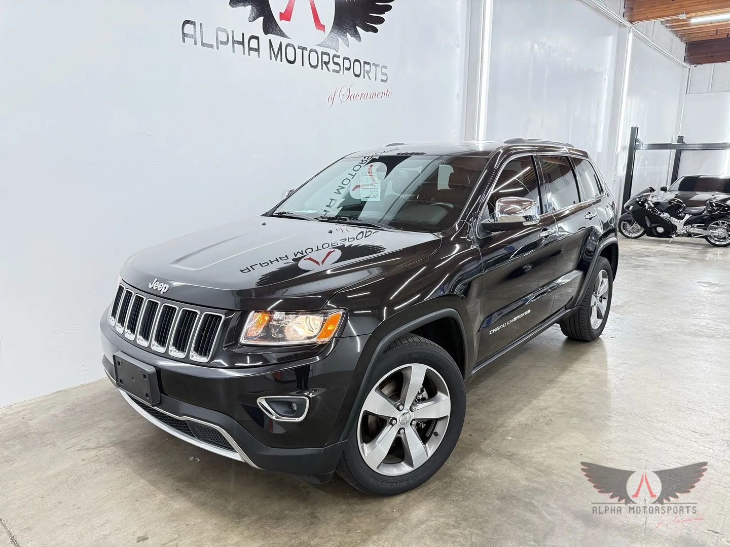 2015 Jeep Grand Cherokee Limited's photo