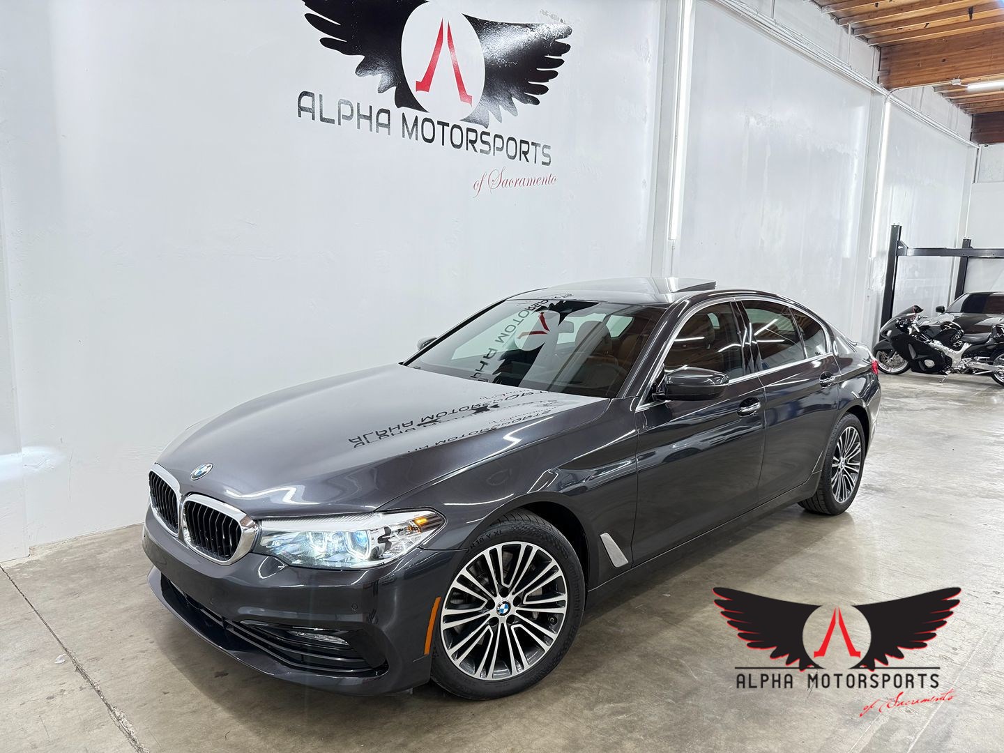 2018 BMW 5 Series 530i