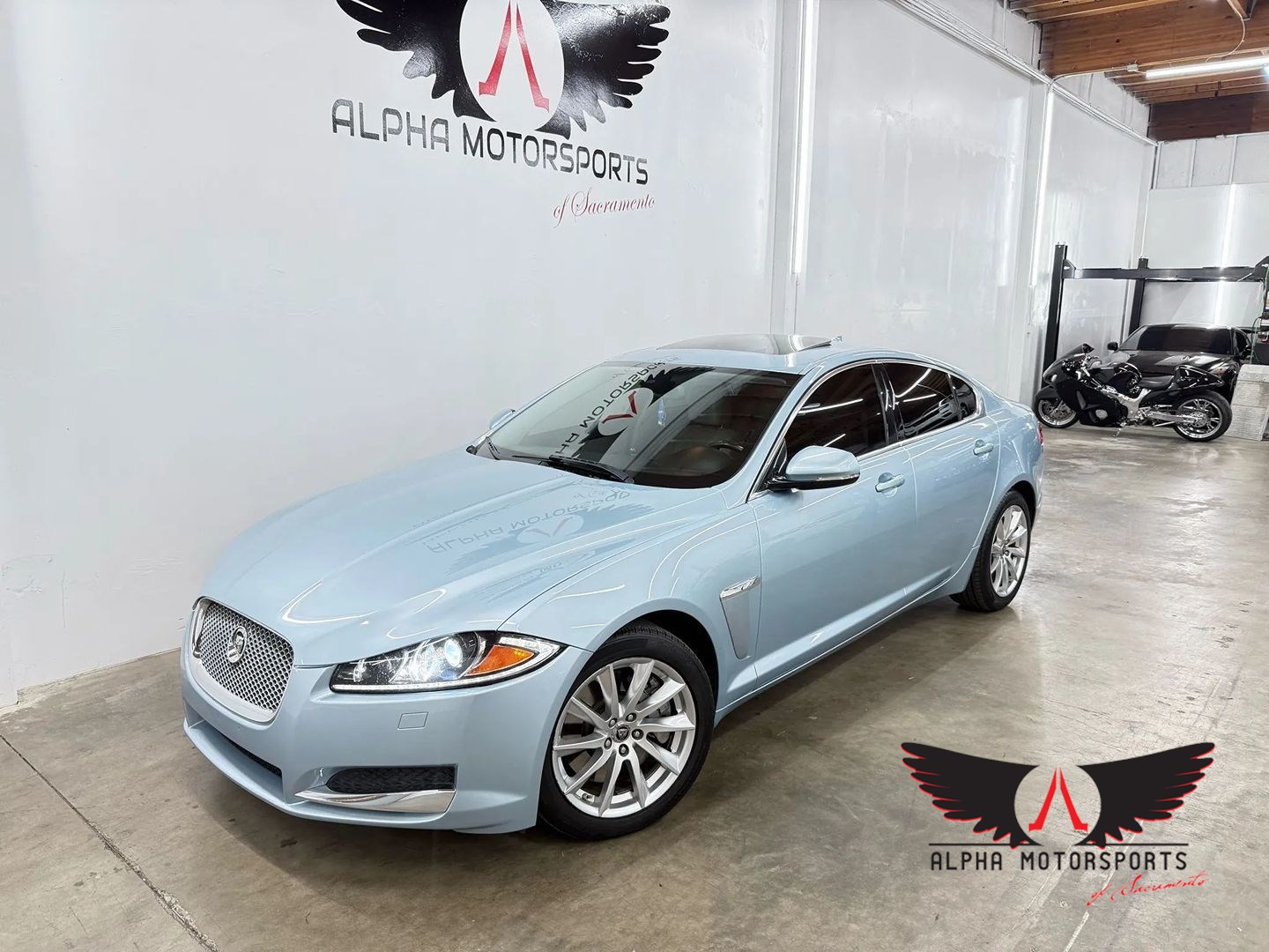 2013 Jaguar XF Base's photo
