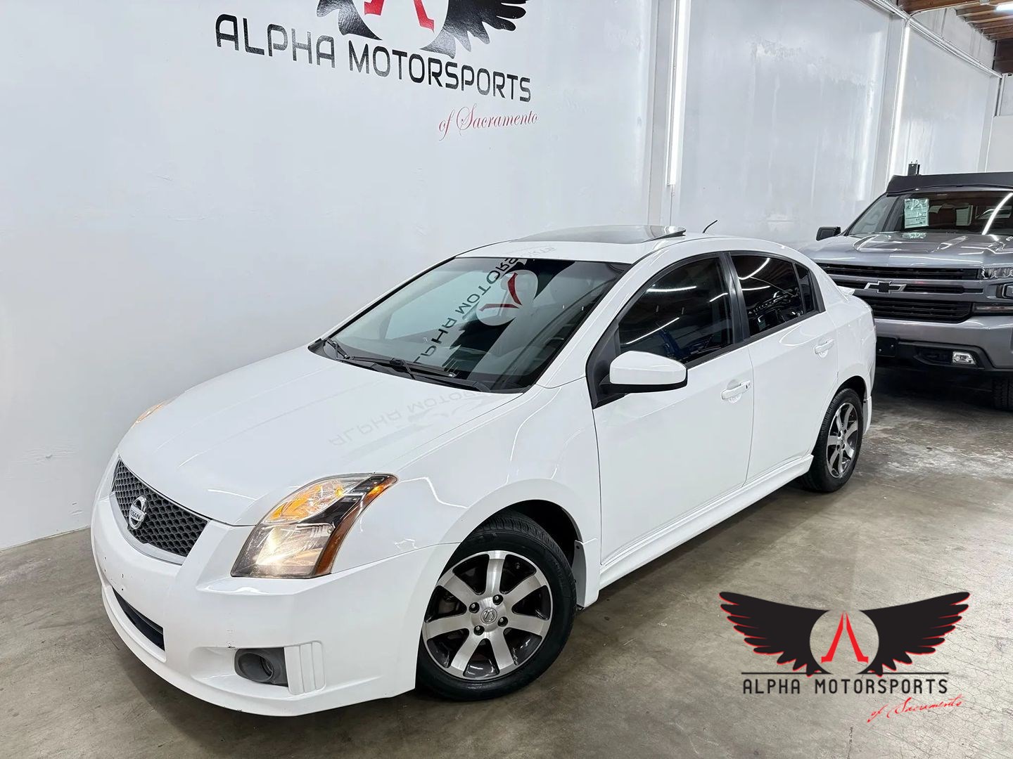 2012 Nissan Sentra SR's photo