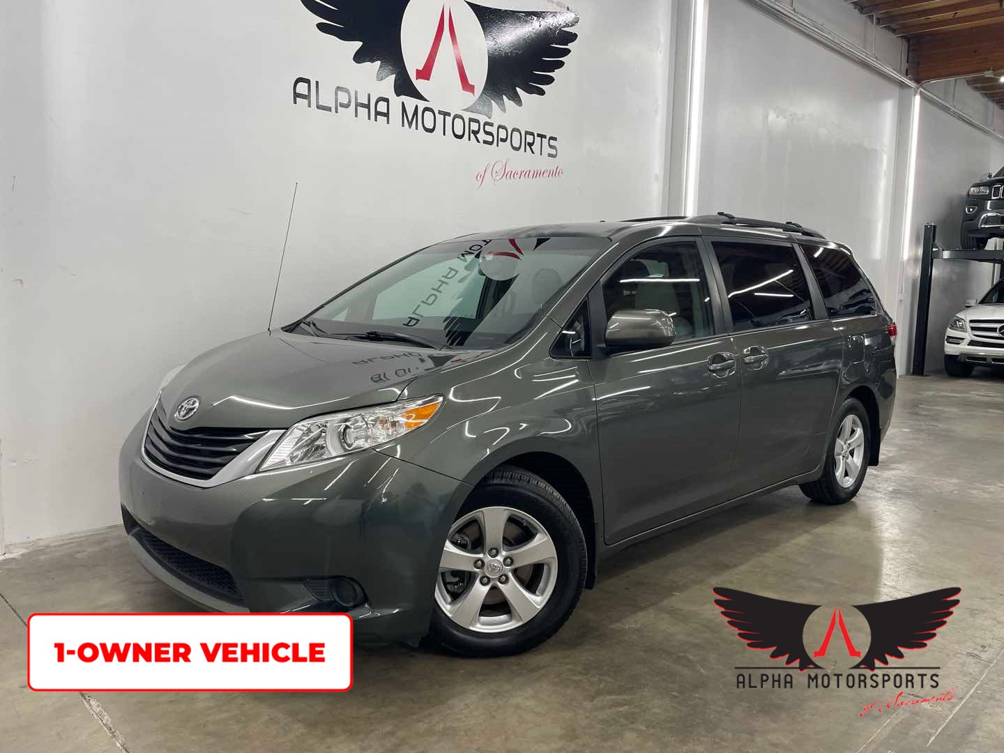 2013 Toyota Sienna LE