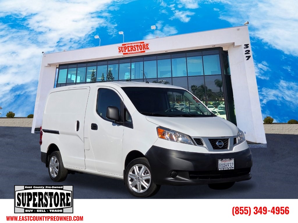 2017 Nissan NV200 S's photo
