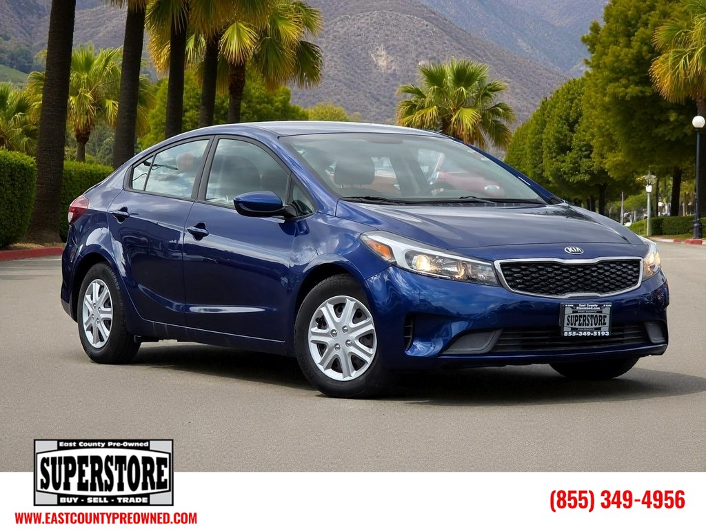 2017 Kia Forte LX's photo