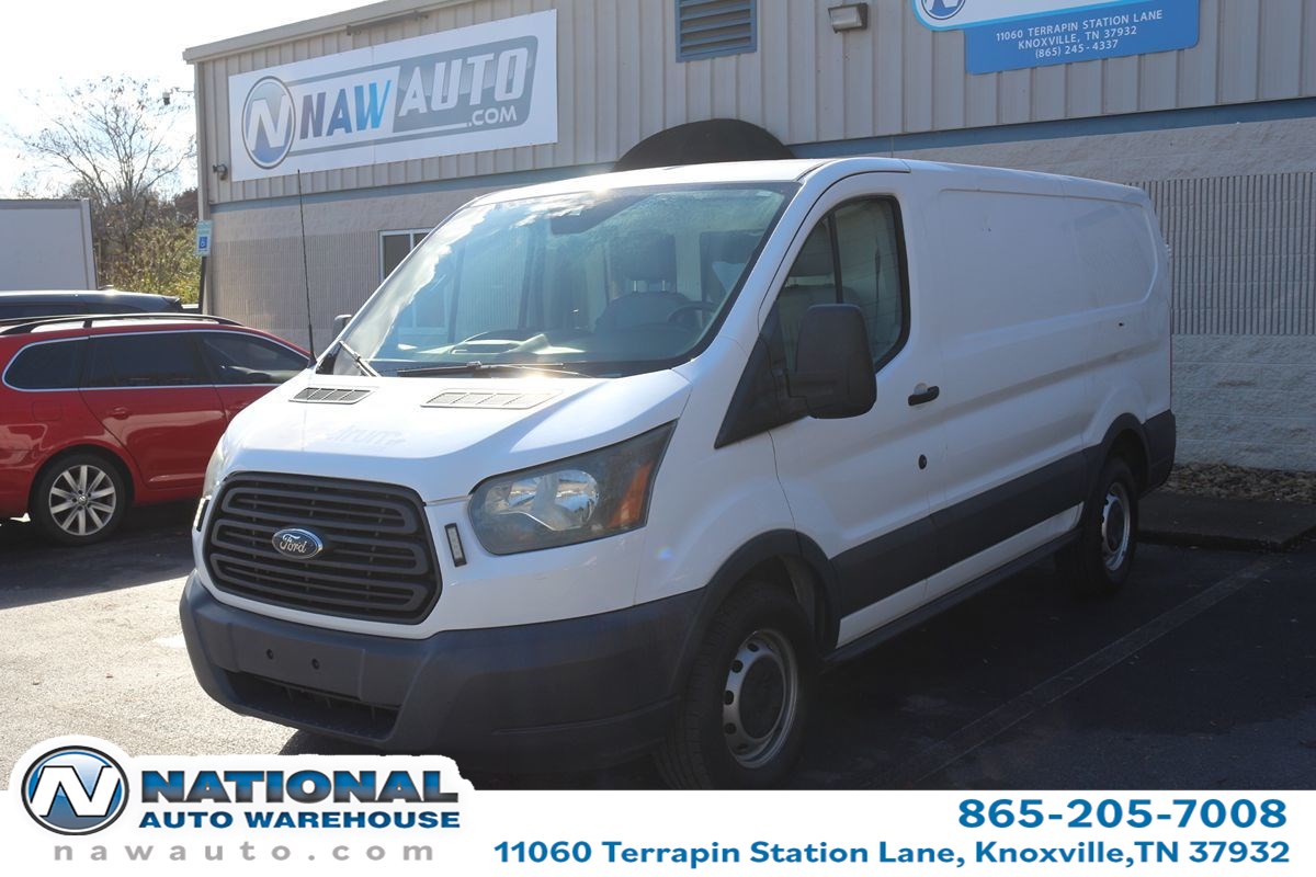 2016 Ford Transit Base's photo