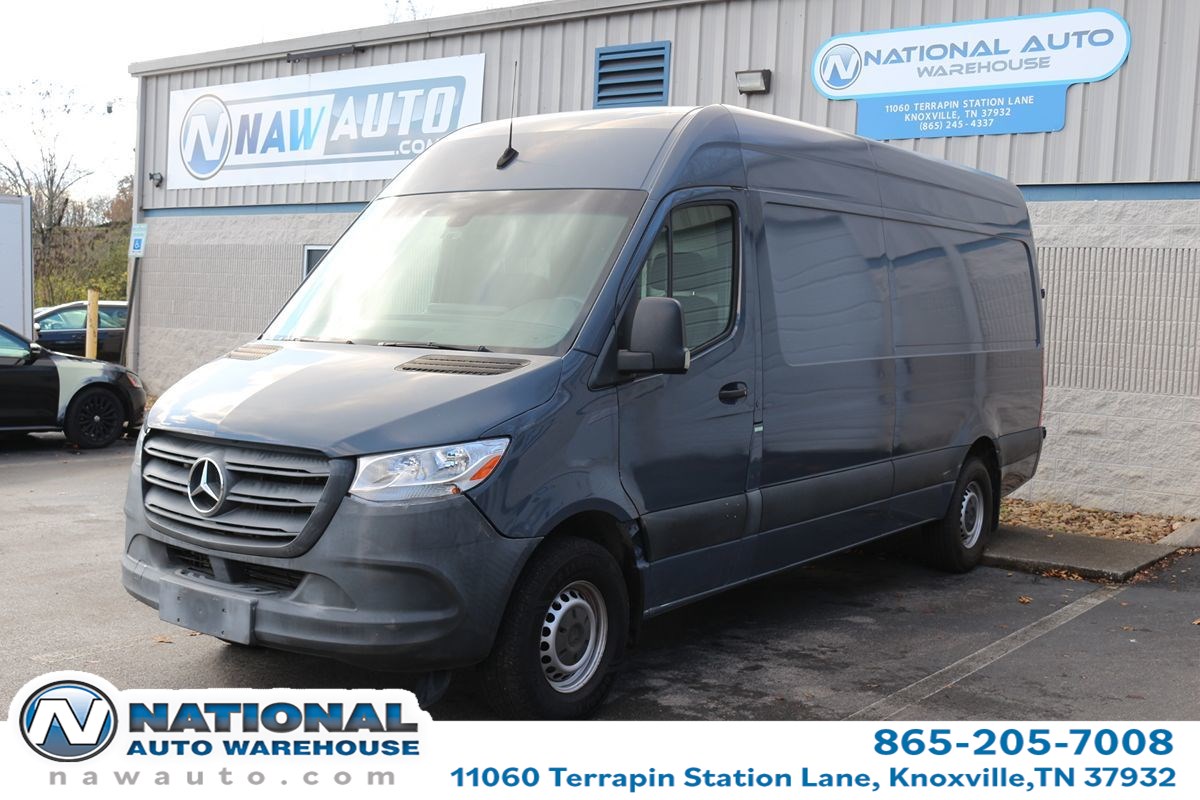 2019 Mercedes-Benz Sprinter Crew Van Base's photo