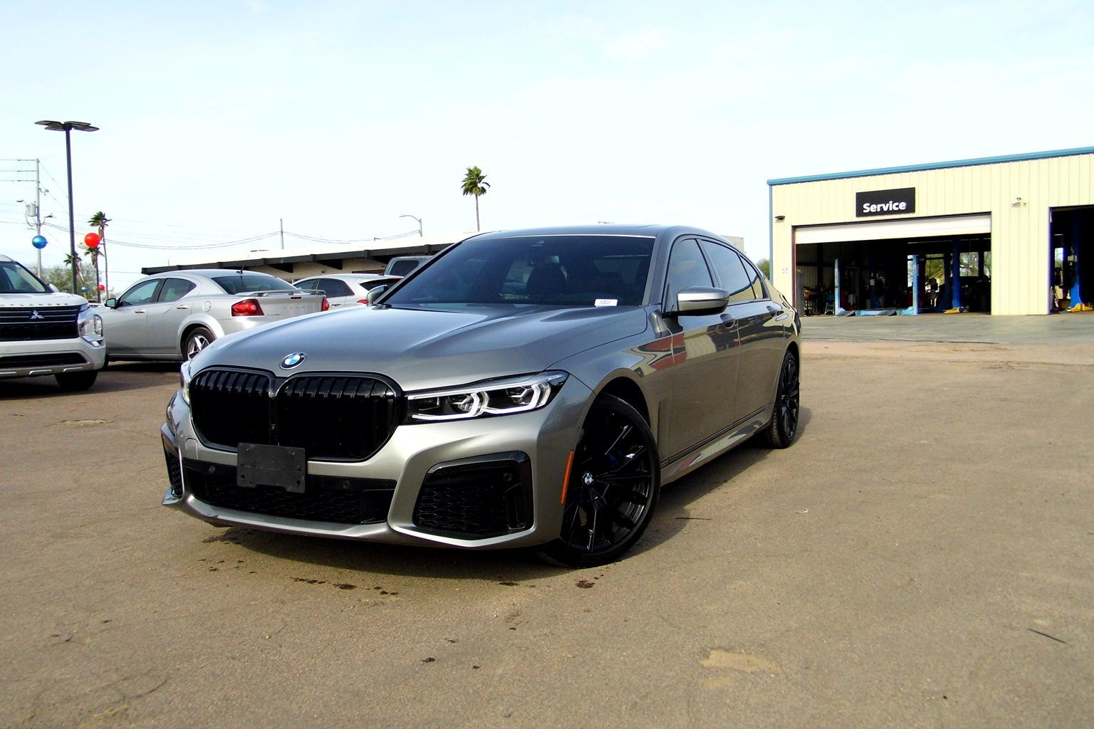 2022 BMW 7 Series 740i's photo