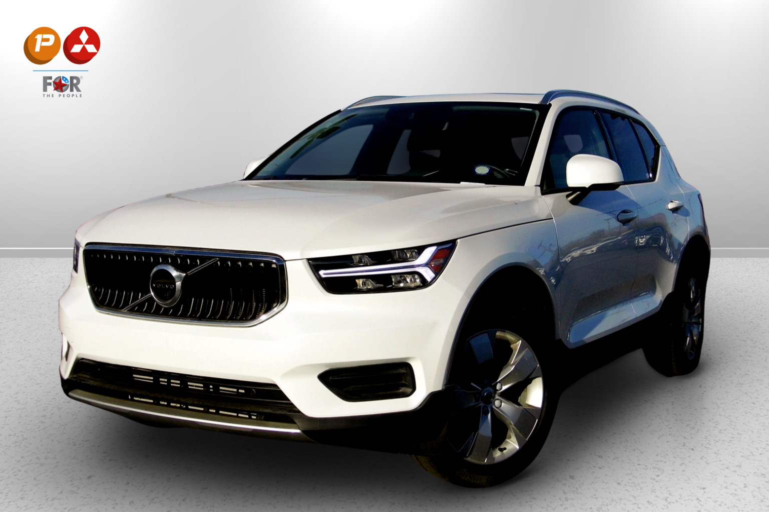 2022 Volvo XC40 Momentum's photo