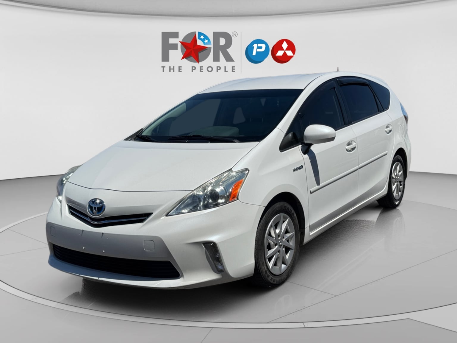 2013 Toyota Prius v Five