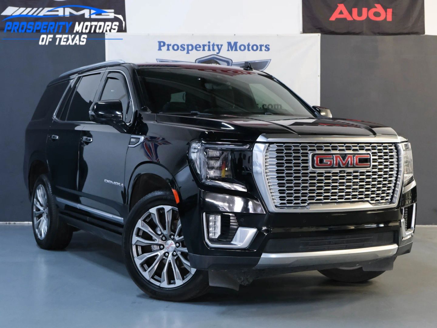 2021 GMC Yukon Denali's photo