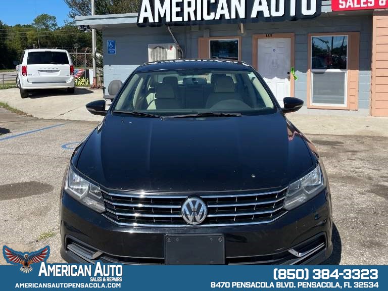 2016 Volkswagen Passat SE's photo