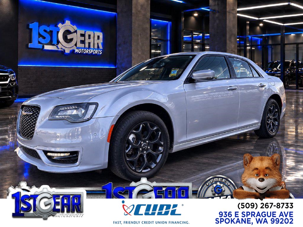 2022 Chrysler 300 Touring L