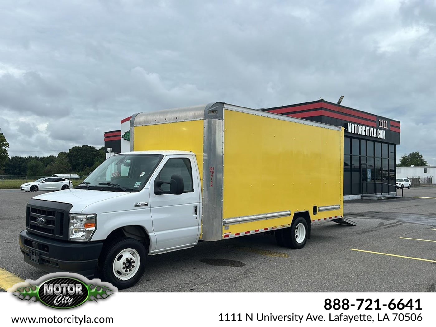 2022 Ford E-Series Cutaway Base's photo