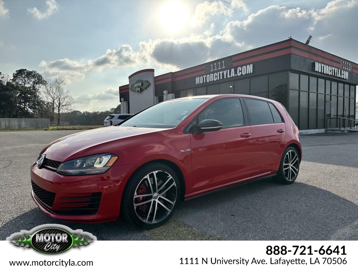 2017 Volkswagen Golf GTI Sport's photo