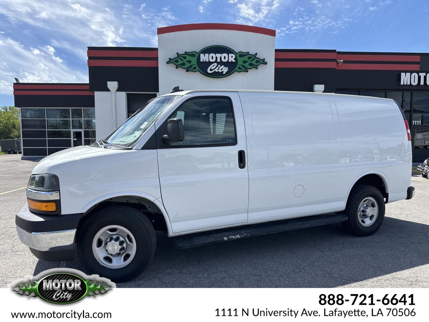 2022 Chevrolet Express Cargo - Image 1