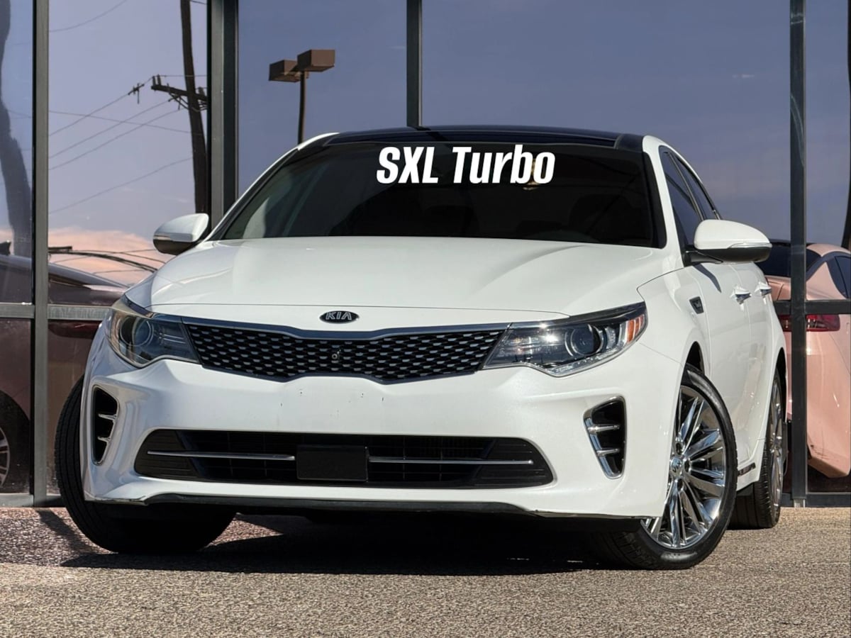 2016 Kia Optima SXL's photo