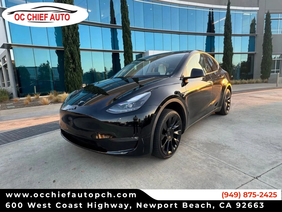 2023 Tesla Model Y Long Range's photo