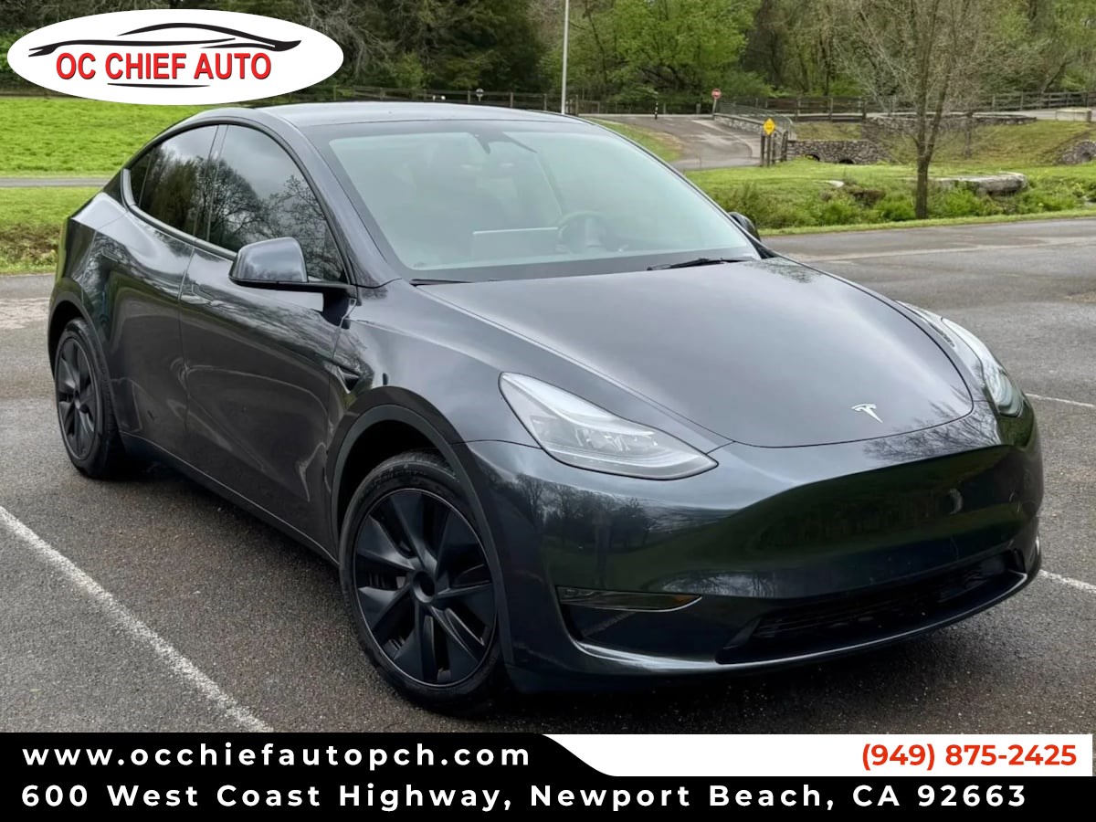 2024 Tesla Model Y Long Range's photo