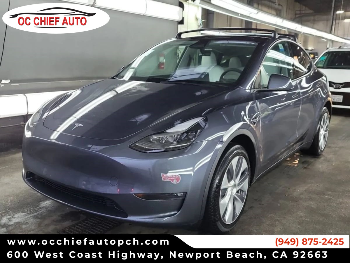 2023 Tesla Model Y Long Range's photo