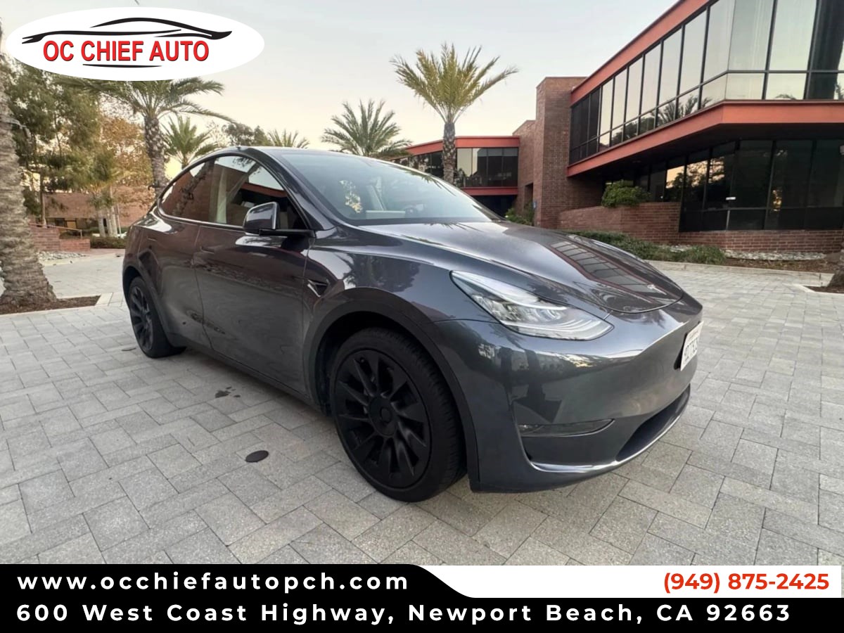 2023 Tesla Model Y Long Range's photo