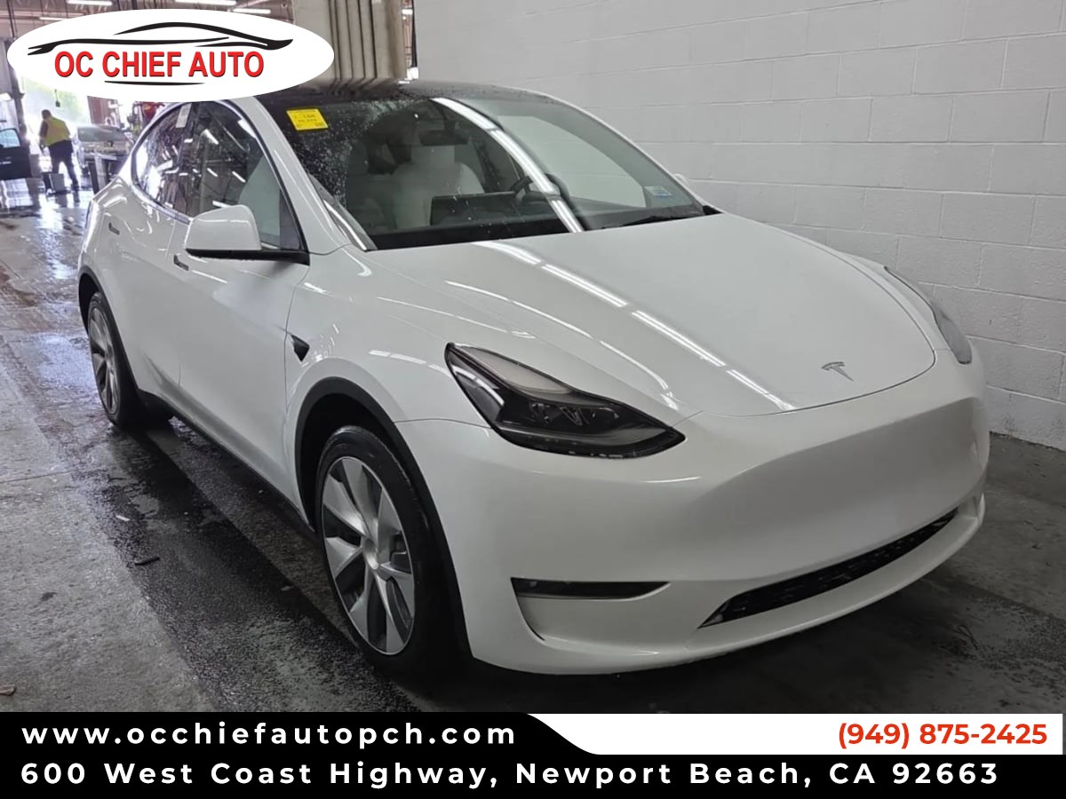 2023 Tesla Model Y Long Range's photo