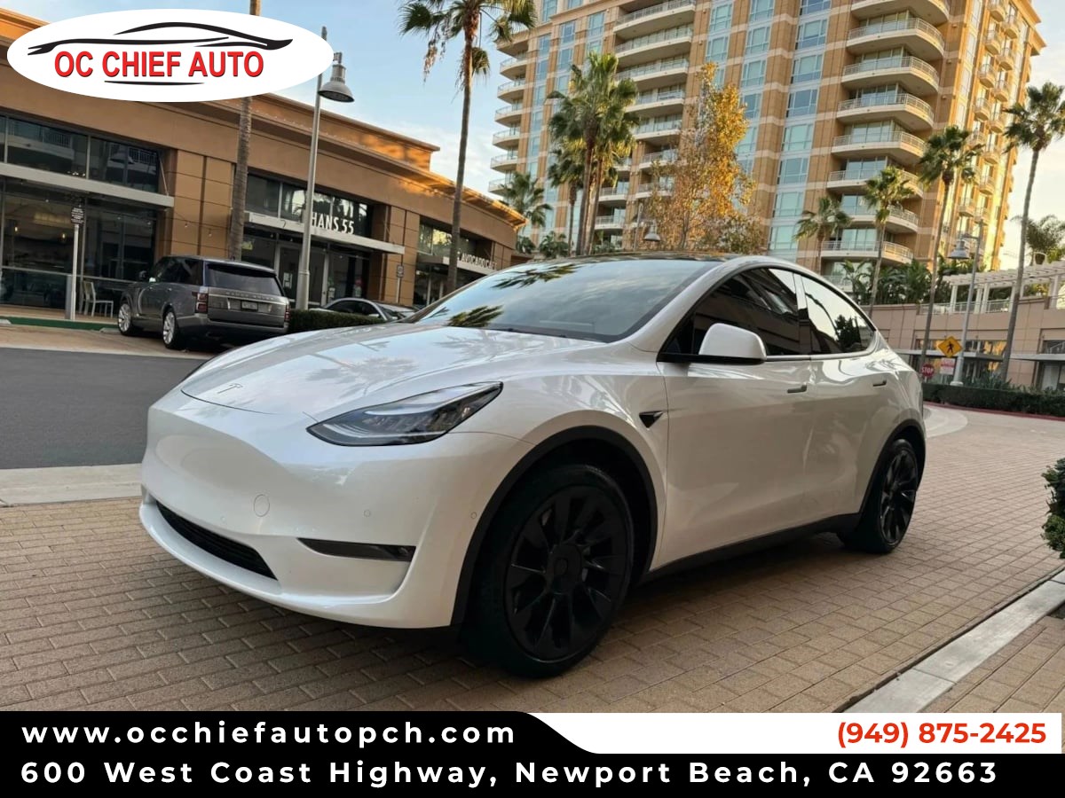 2023 Tesla Model Y Long Range's photo