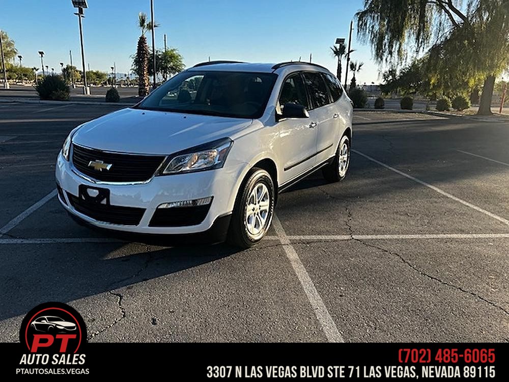 2017 Chevrolet Traverse LS's photo