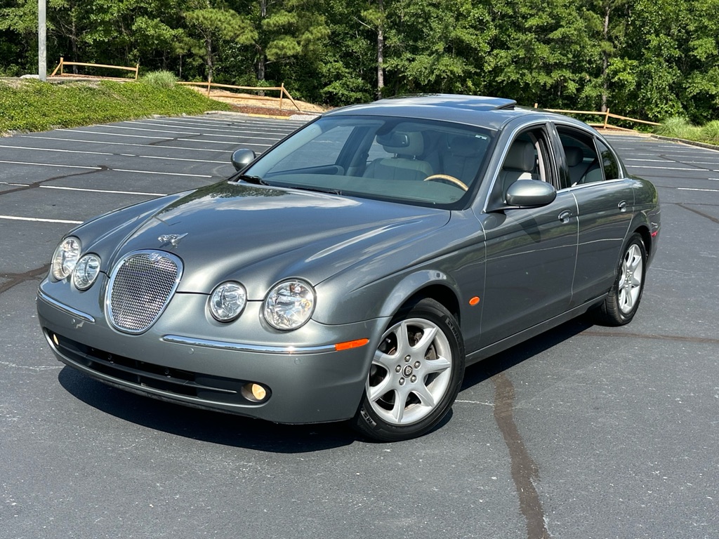 2006 Jaguar S-Type V8's photo