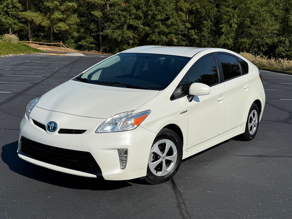 2013 Toyota Prius Three's photo